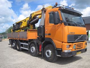 Volvo med 90 tm kran til Paraguay, 