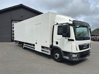 MAN TGL 12.220 Closed box